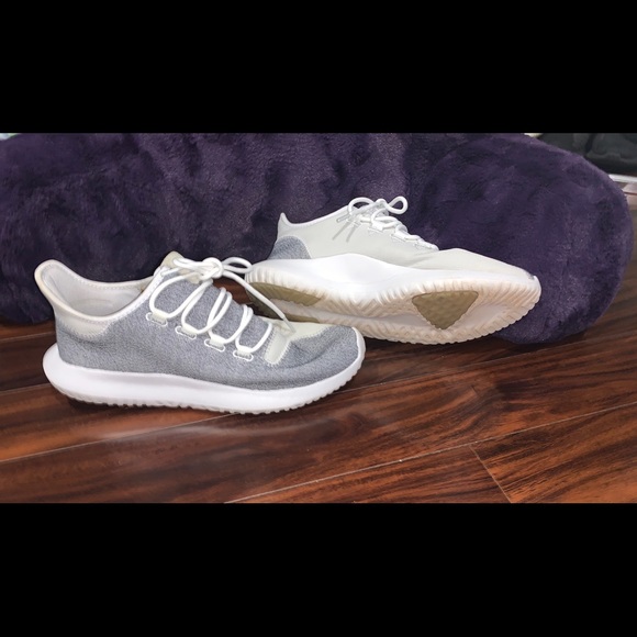 Worn not even an hour - Picture 2 of 5